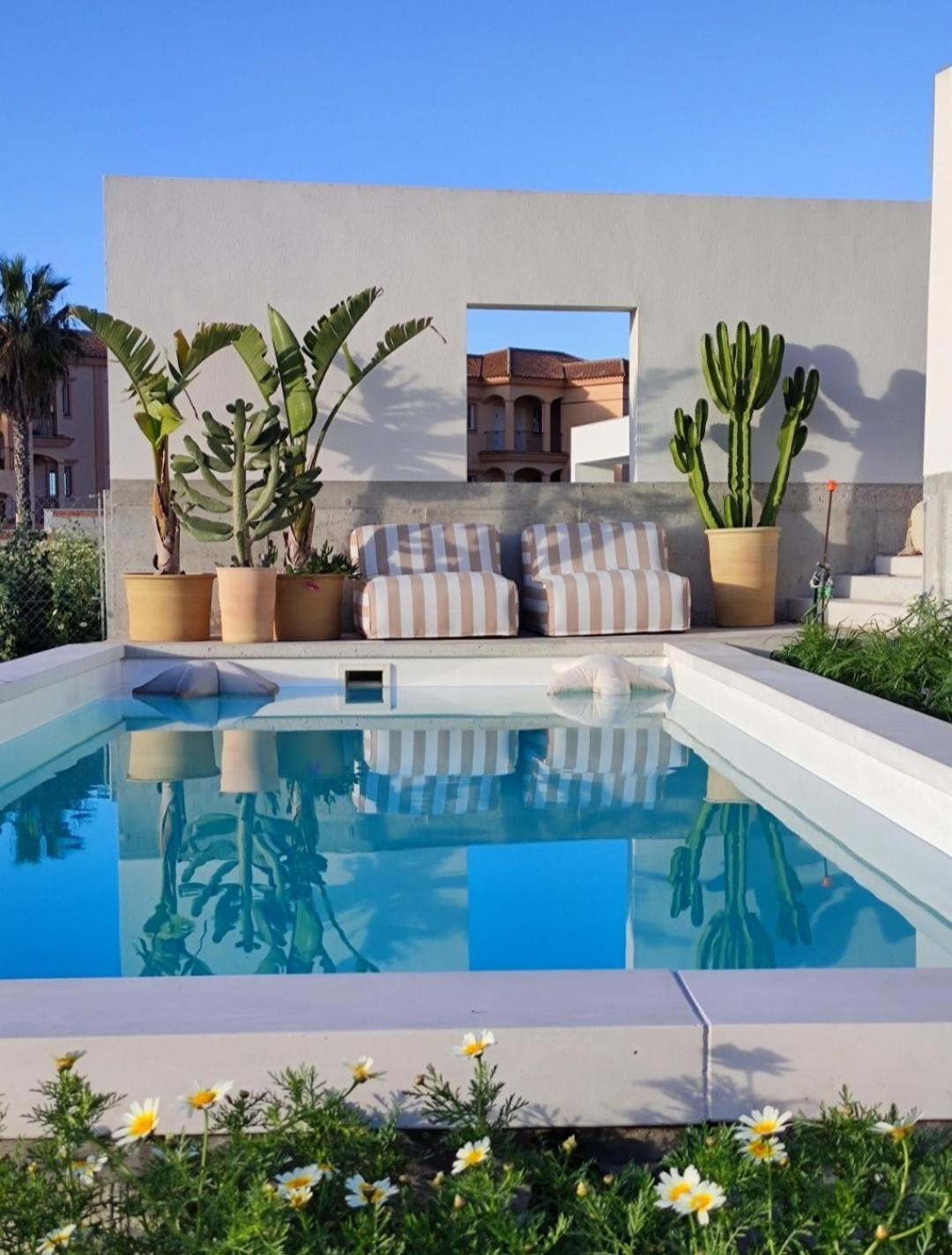 Casa Con Dos Alas - Adults Only Sanlucar de Barrameda Luaran gambar